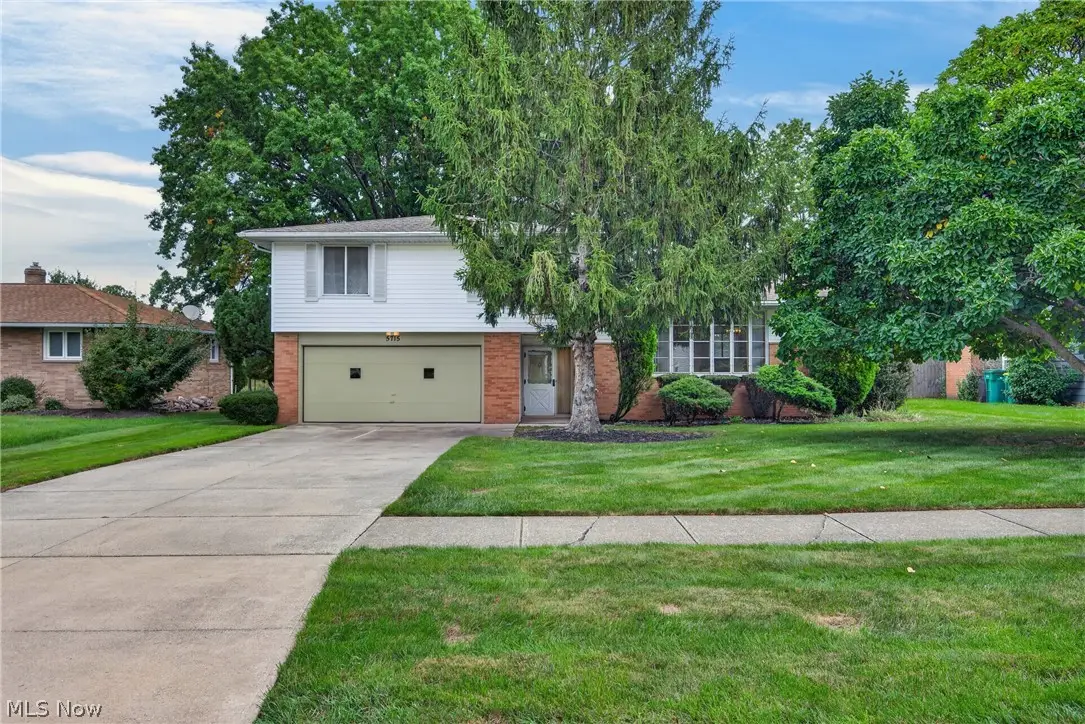 5715 Skyline Drive, Seven Hills, OH 44131 - #1