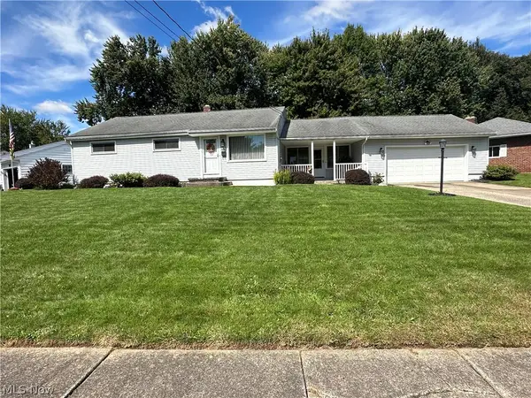 3260 S Wendover Circle, Youngstown, OH 44511