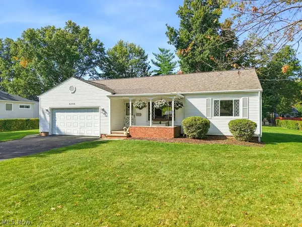 4394 Selhurst Road, North Olmsted, OH 44070