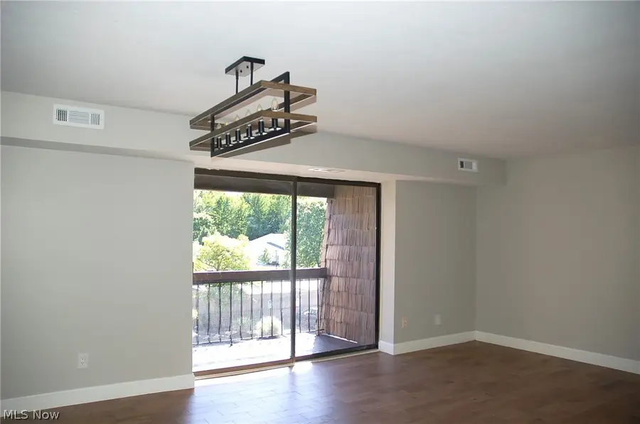 9511 Sunrise Boulevard, North Royalton, OH 44133 - #3