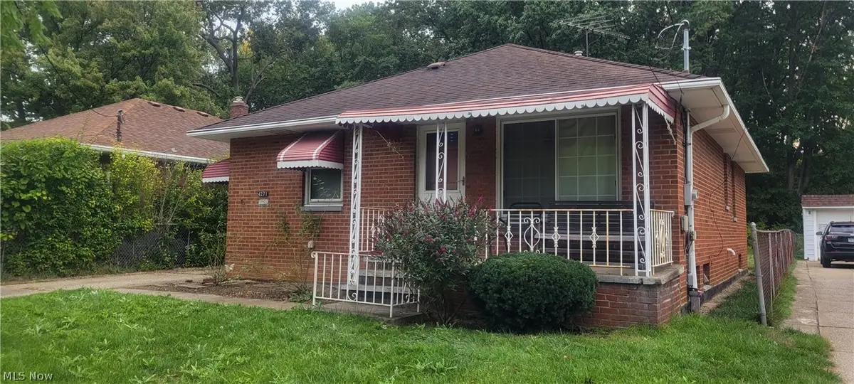 4271 W 162nd Street, Cleveland, OH 44135 - #1