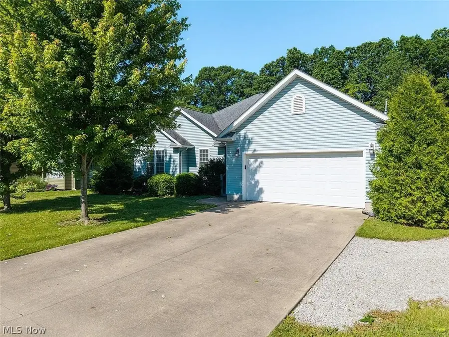 3029 Cinnamon W Drive, West Salem, OH 44287 - #2