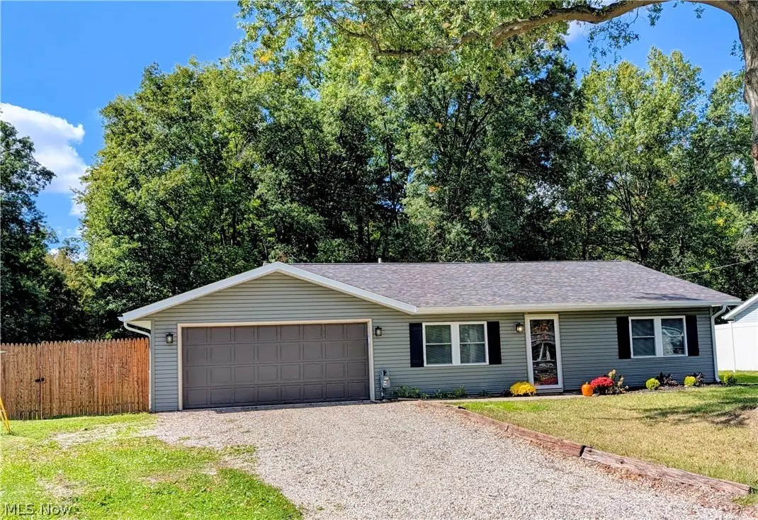 12498 National Dr., Grafton, OH 44044 - #1