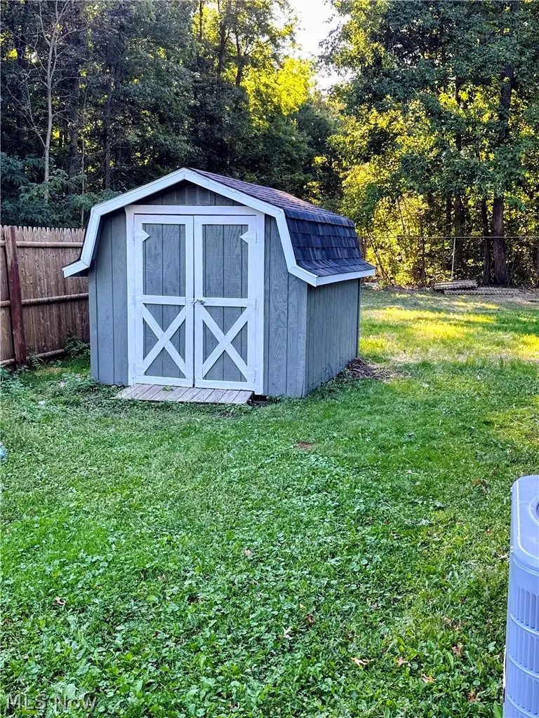 12498 National Dr., Grafton, OH 44044 - #3