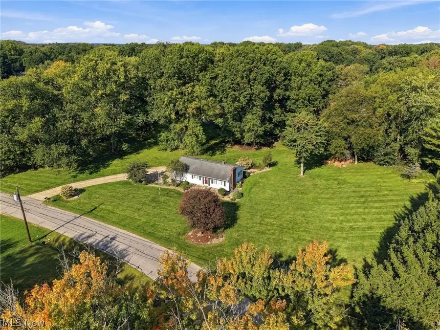 1367 Cherry Lane, Uniontown, OH 44685 - #3