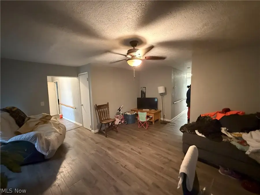 140 School Street, Elyria, OH 44035 - #3