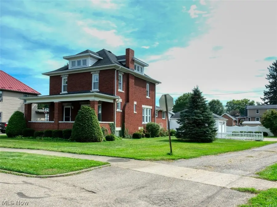 212 5th Sw Street, Strasburg, OH 44680 - #3