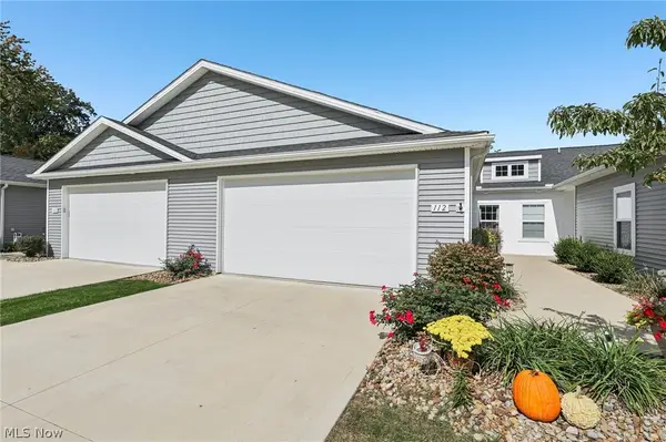112 Acorn Lane, Elyria, OH 44035