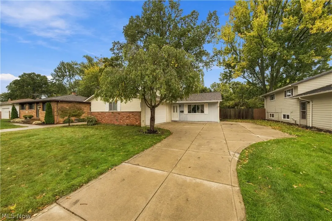 24263 Lebern Drive, North Olmsted, OH 44070 - #1