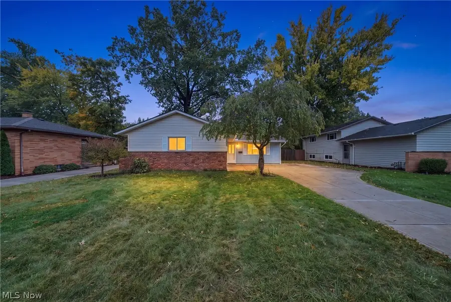 24263 Lebern Drive, North Olmsted, OH 44070 - #2