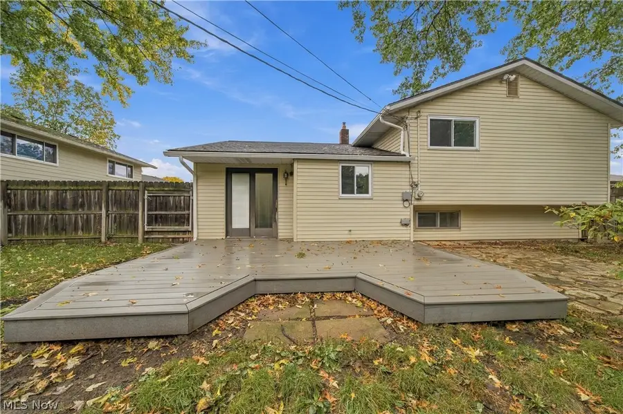 24263 Lebern Drive, North Olmsted, OH 44070 - #3