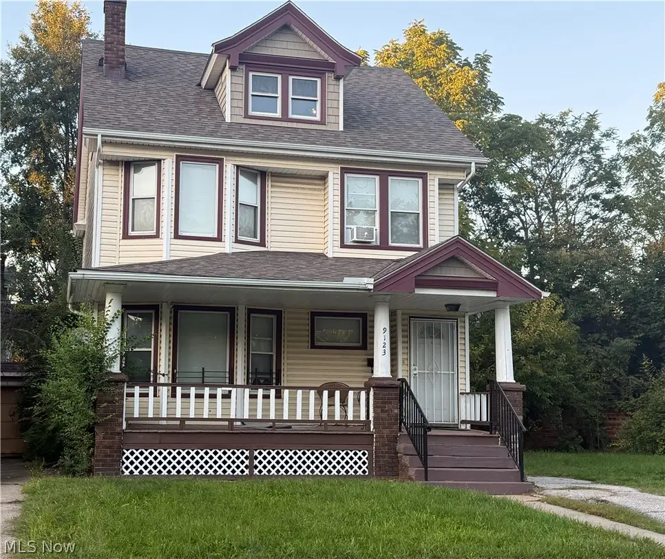 9123 Kempton Avenue, Cleveland, OH 44108 - #1