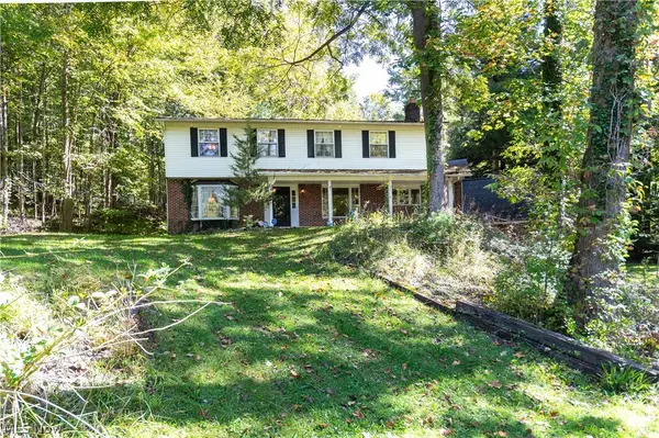 12061 Heath Road, Chesterland, OH 44026