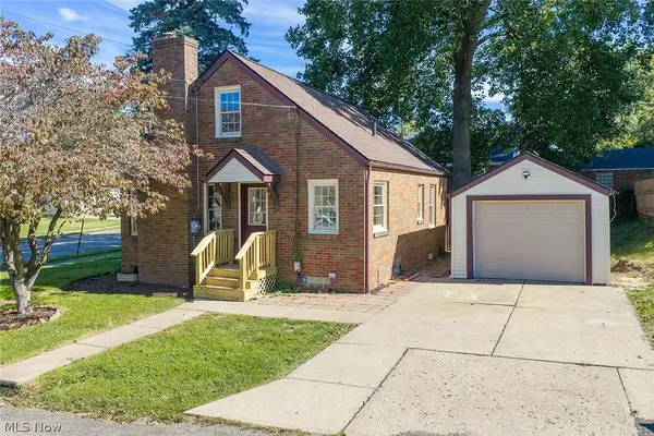 1588 25th Nw Street, Canton, OH 44709