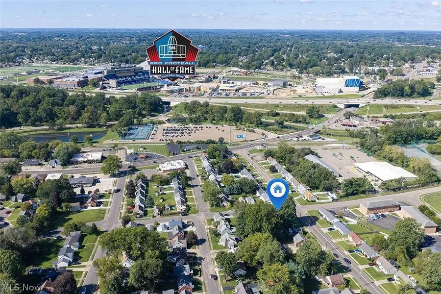 1588 25th Nw Street, Canton, OH 44709 - #2