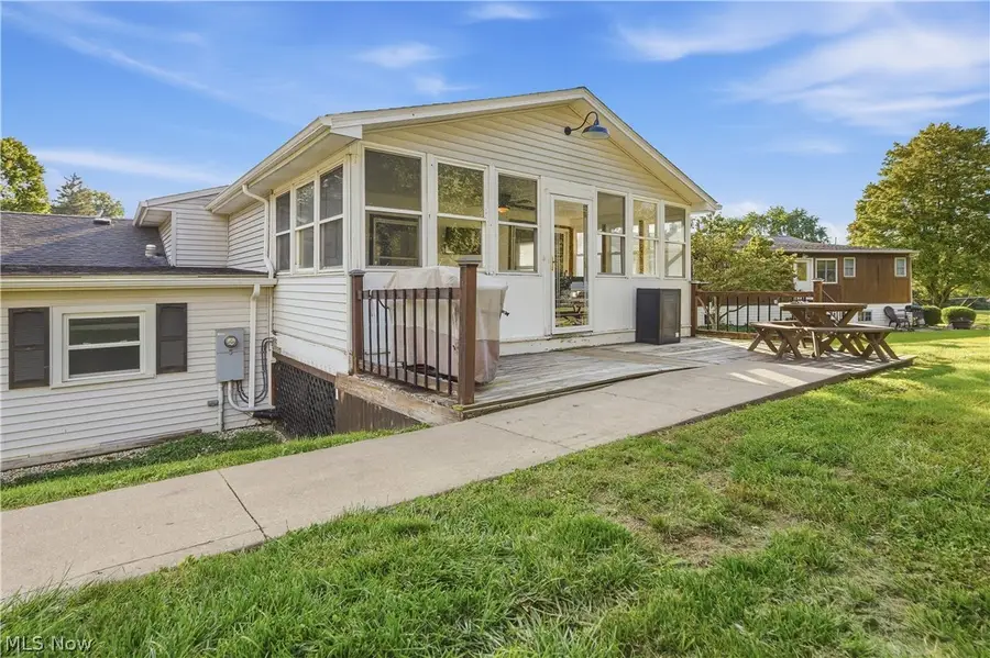 1042 Oak Hill Ne Drive, Massillon, OH 44646 - #3