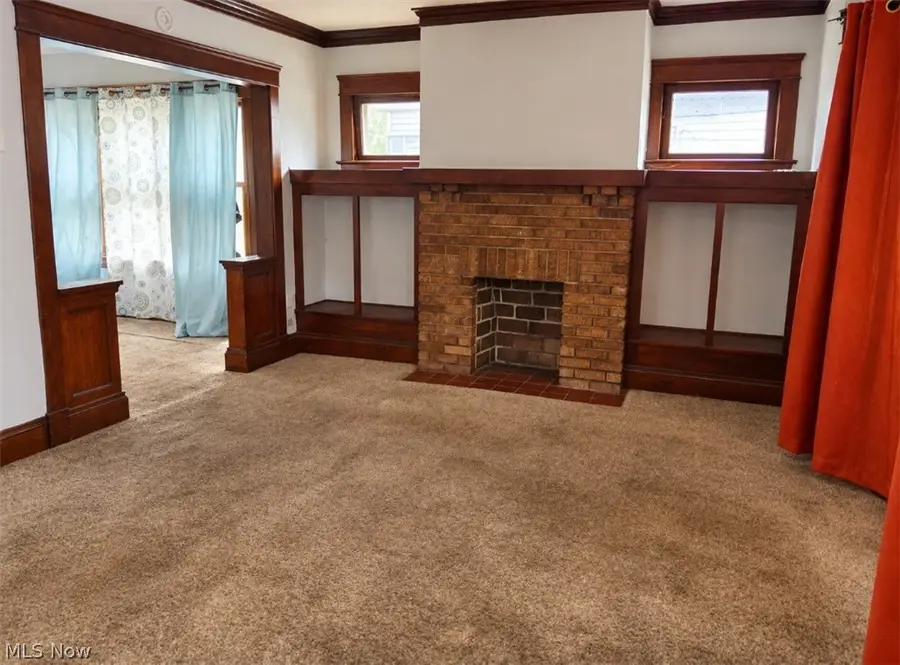 15811 Huntmere Avenue, Cleveland, OH 44110 - #2