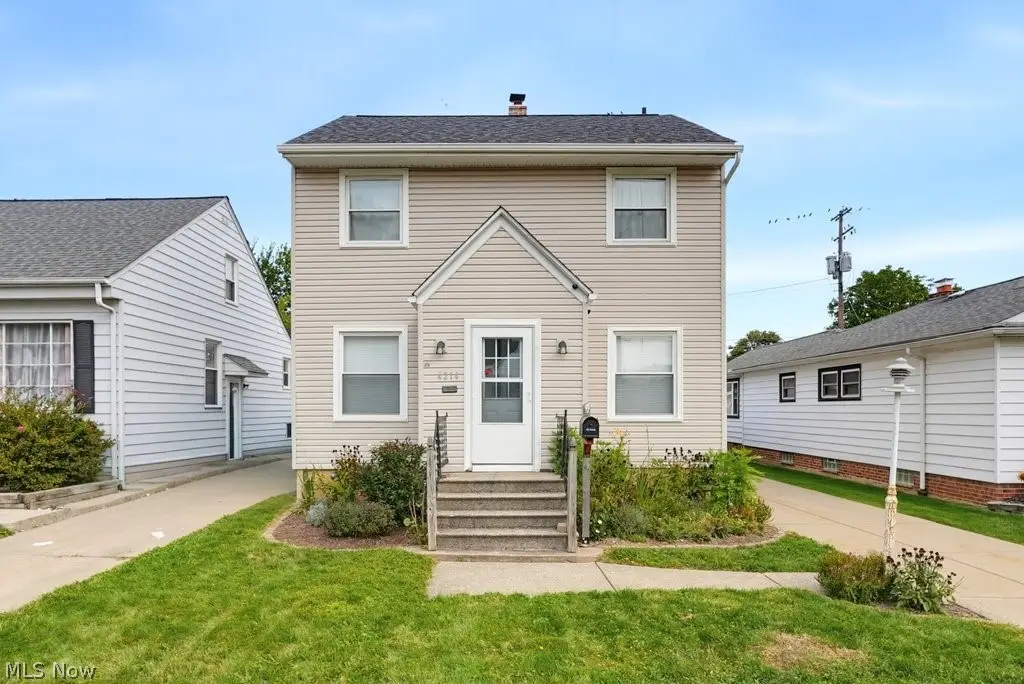 4214 Longwood Avenue, Parma, OH 44134 - #1