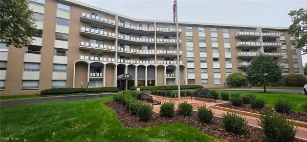 3400 Wooster Road #313, Rocky River, OH 44116