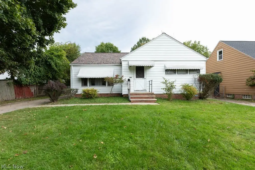 194 Flora Drive, Bedford, OH 44146 - #1