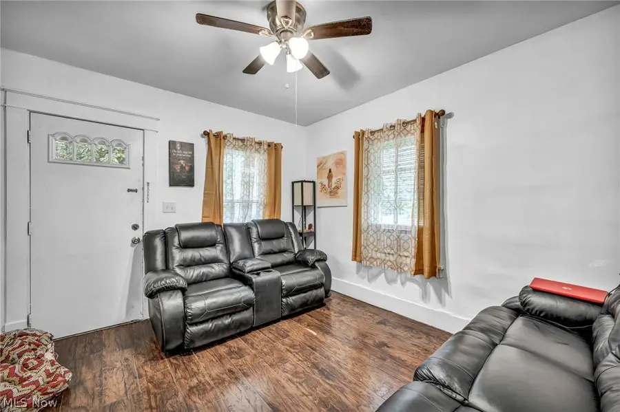 3175 Caroline Avenue, Lorain, OH 44055 - #2
