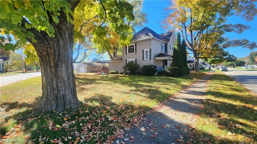 599 E Canal Street, Newcomerstown, OH 43832 - #3