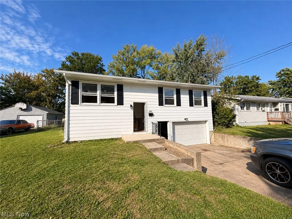 3086 Solar Nw Drive, Warren, OH 44485 - #1