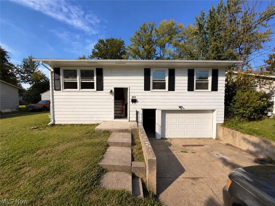 3086 Solar Nw Drive, Warren, OH 44485 - #2