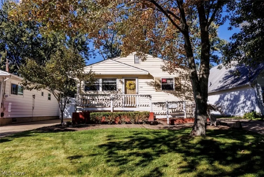 560 Baldwin Avenue, Elyria, OH 44035 - #1