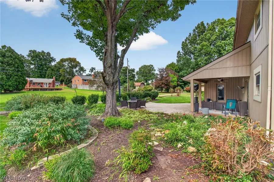 4745 Tanglewood Ne Circle, Canton, OH 44714 - #3