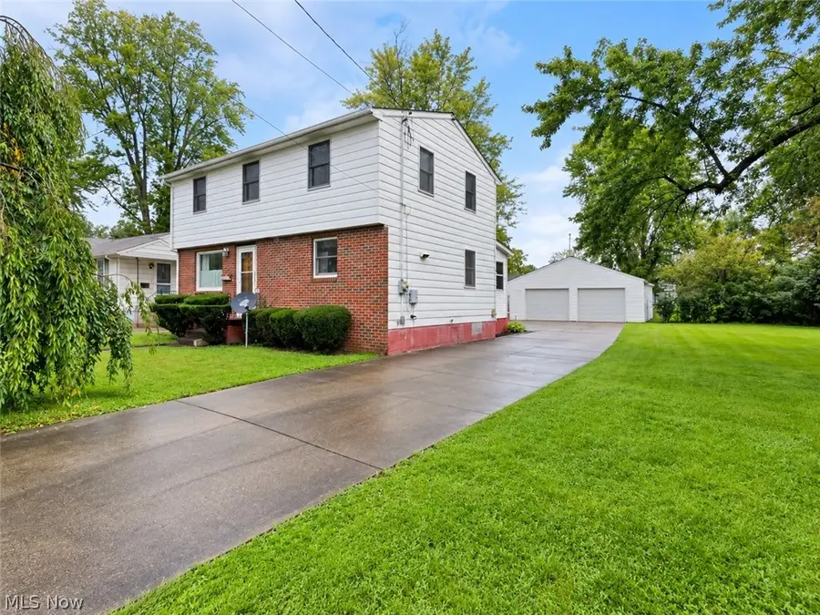1760 Northfield Nw Avenue, Warren, OH 44485 - #2