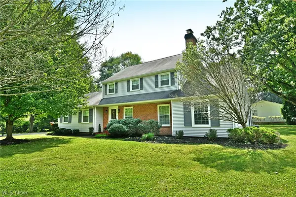 825 Ravine Drive, Youngstown, OH 44505