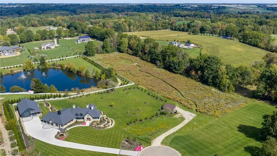 7514 Farmbrook Nw Avenue, North Canton, OH 44720 - #2