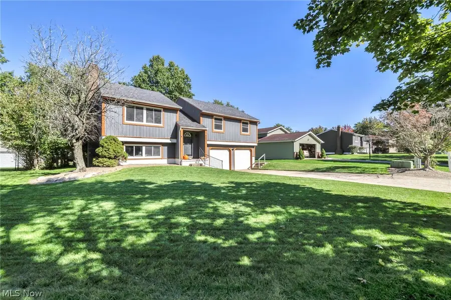 912 Wimbleton Drive, Medina, OH 44256 - #2