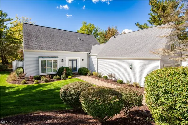 975 Meadowlark Circle, Aurora, OH 44202