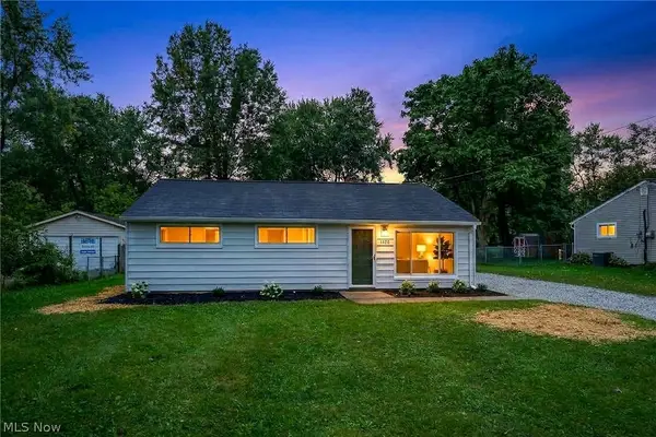 1828 Glenwood Drive, Twinsburg, OH 44087