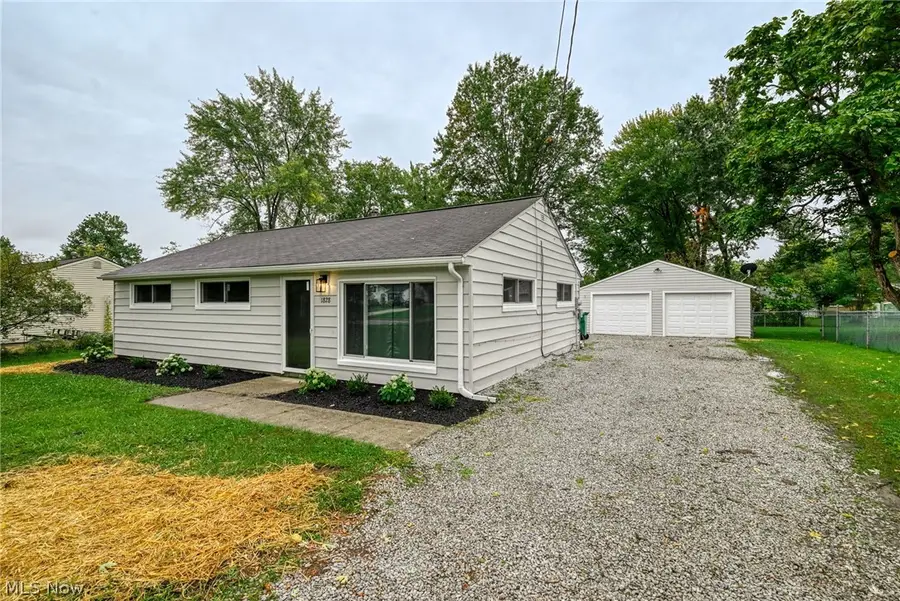 1828 Glenwood Drive, Twinsburg, OH 44087 - #3