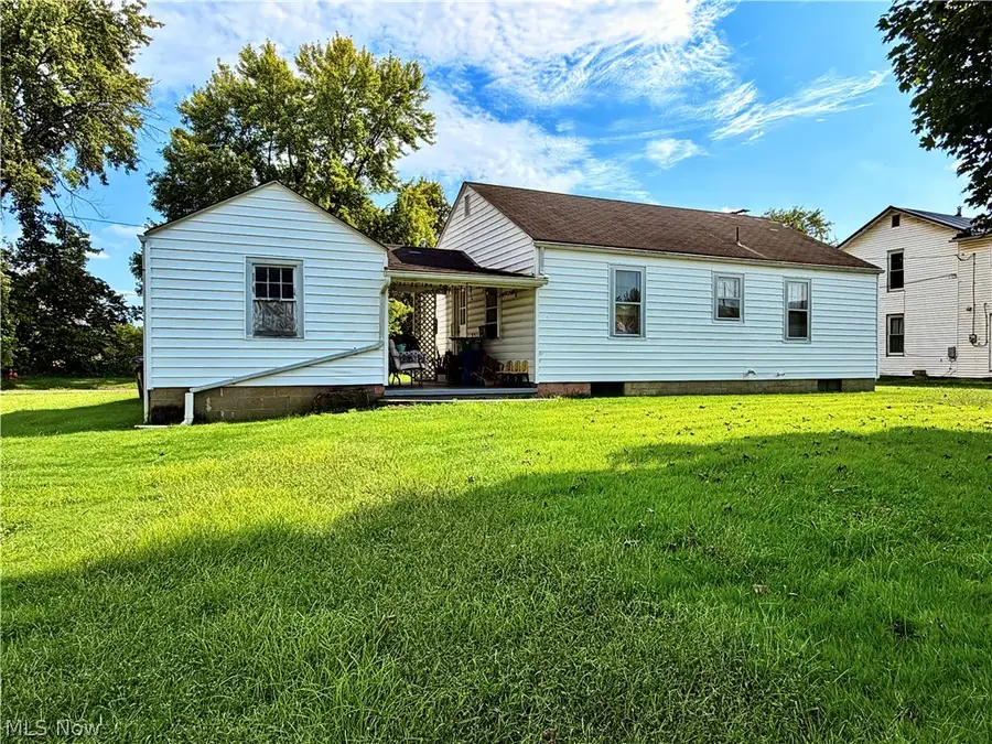 615 Lambert Street, Belpre, OH 45714 - #3