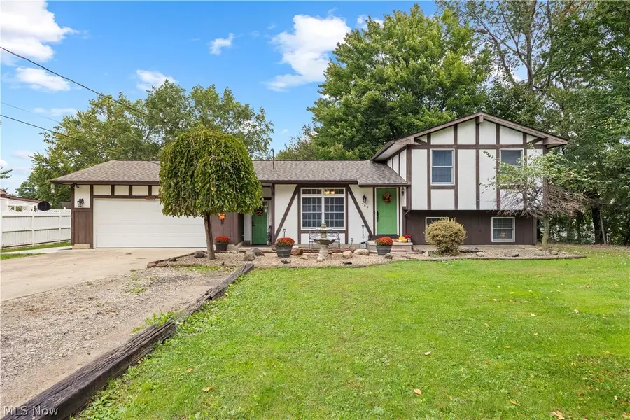 749 Glantz Drive, Lorain, OH 44055 - #3