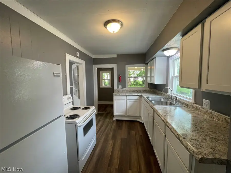 730 Noble Avenue, Akron, OH 44320 - #3