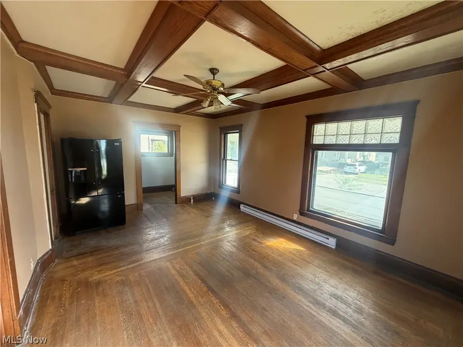 202 Prospect Street, Girard, OH 44420 - #3