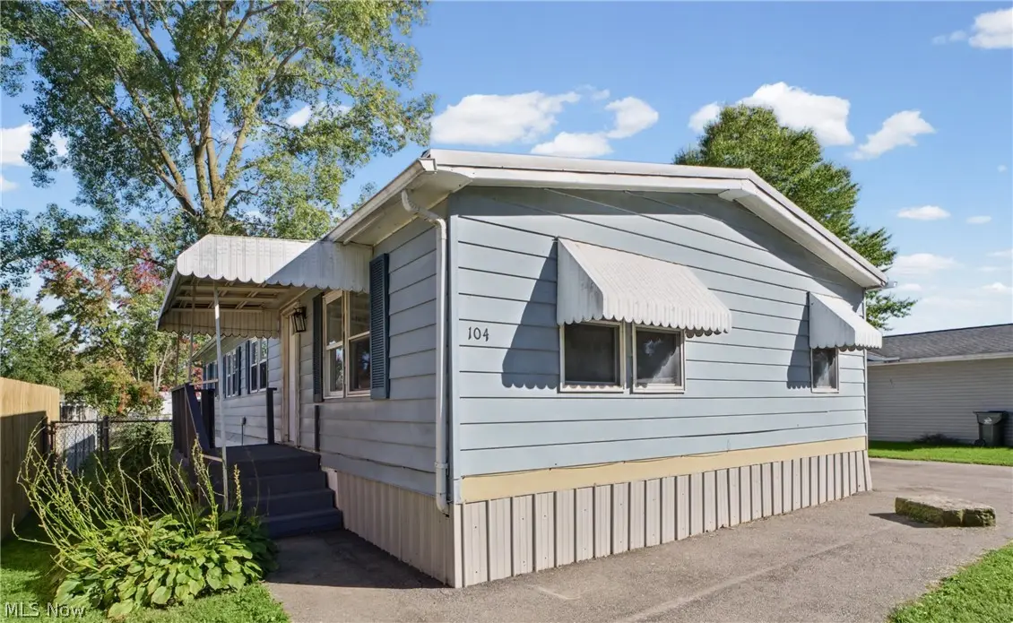 104 Pike Court, Lagrange, OH 44050 - #1
