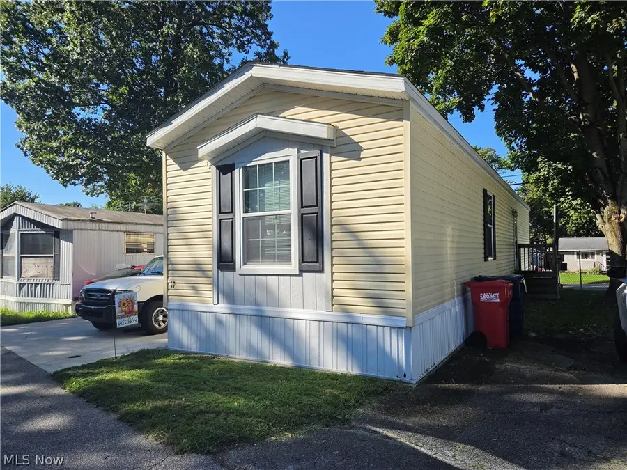 17 Westwoods, Amherst, OH 44001 - #2