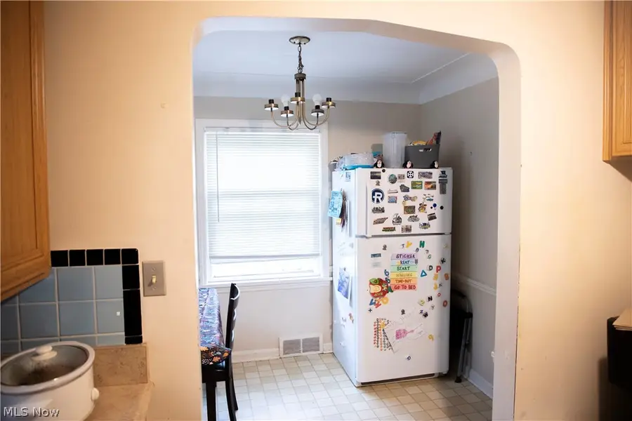 4218 Verona Road, Cleveland, OH 44121 - #3