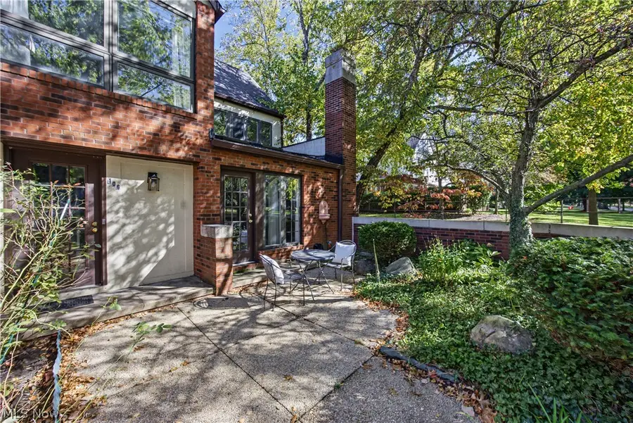 2595 N Moreland Boulevard #106, Shaker Heights, OH 44120 - #2