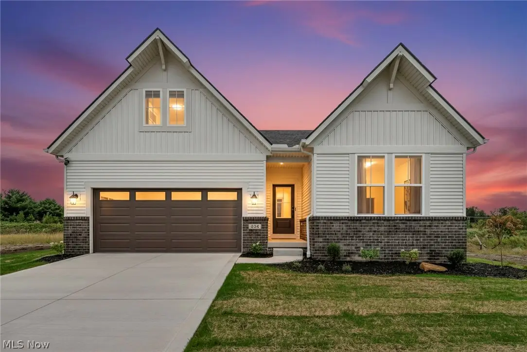 824 Colesbourne Circle, Green, OH 44685 - #1