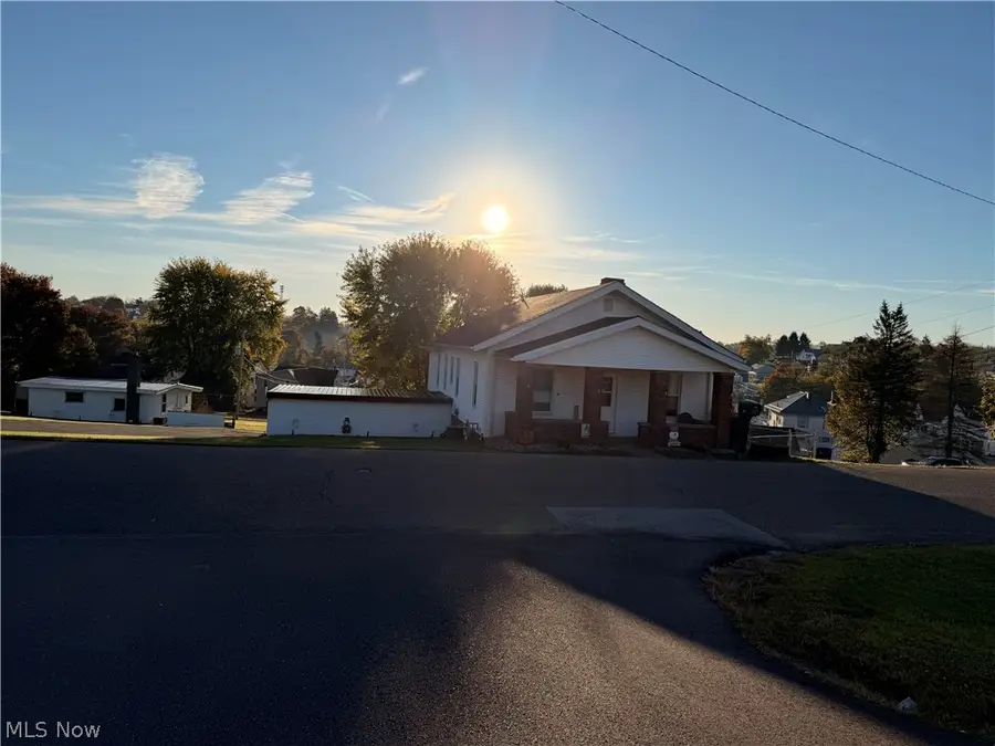 403 Carrie Avenue, Barnesville, OH 43713 - #2