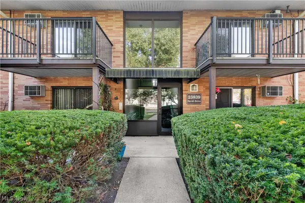 23839 David Drive #201, North Olmsted, OH 44070