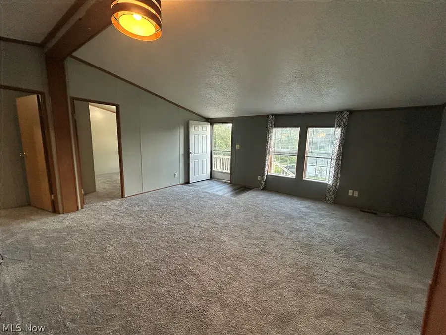 500 S Pleasant Grove Circle, Zanesville, OH 43701 - #3