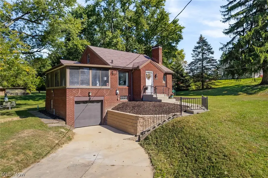 1415 Faircrest Se Street, Canton, OH 44707 - #3